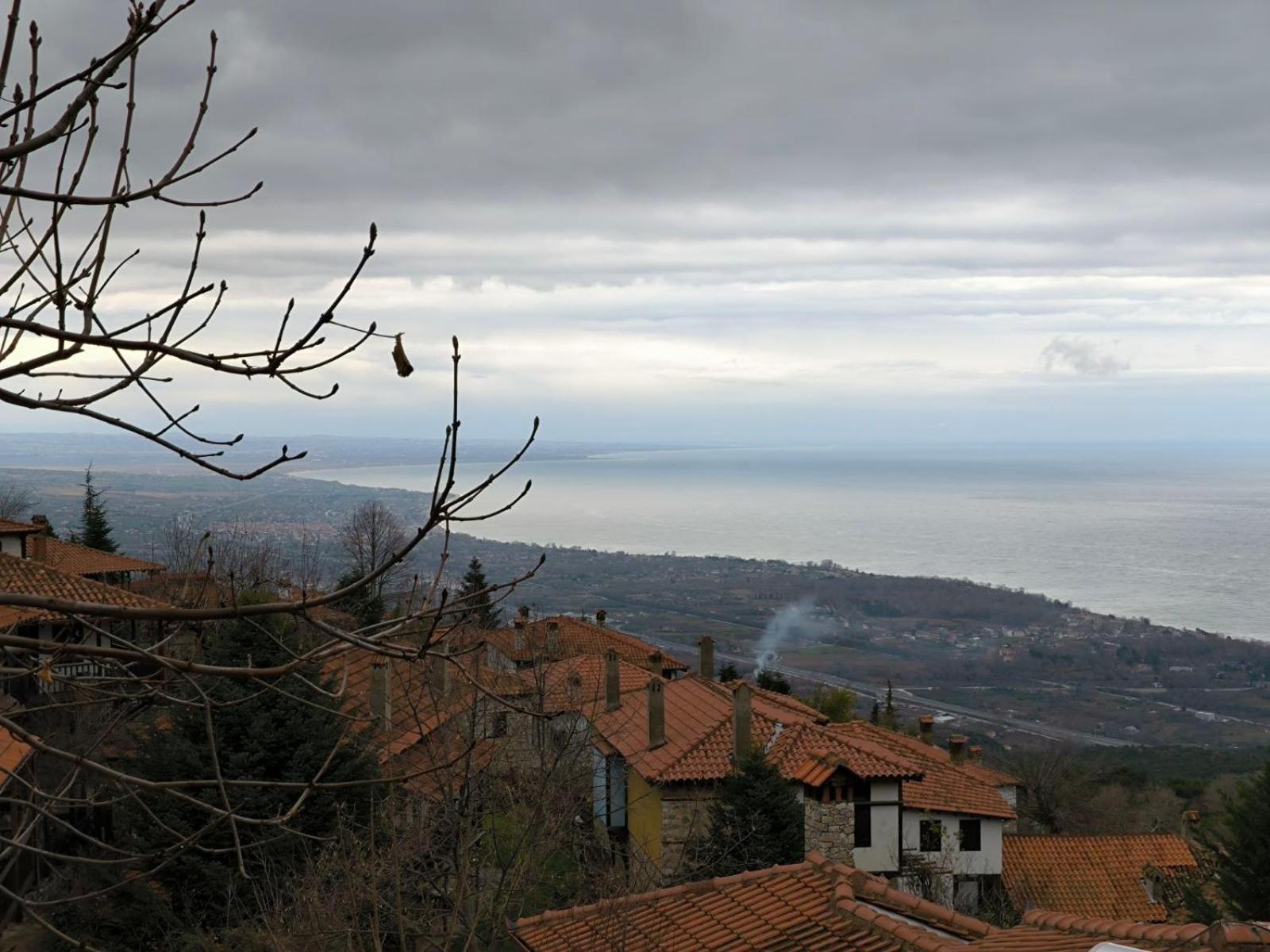 Enastron Guesthouse Palaios Panteleimonas Zewnętrze zdjęcie