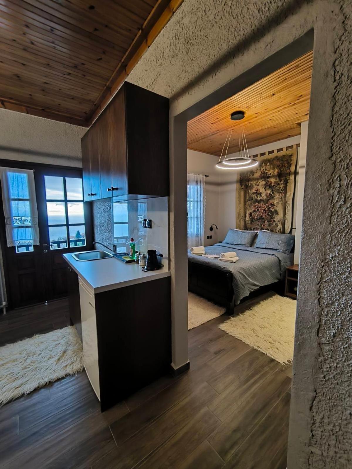 Enastron Guesthouse Palaios Panteleimonas Zewnętrze zdjęcie